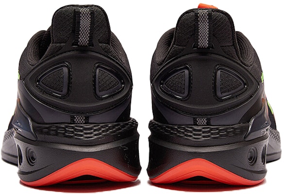 Sepatu Lari 361° Low-Top 'Hitam Oranye' 572032241-5 Lookbook Sepatu Lari 361° Low-Top 'Hitam Oranye' 572032241-5