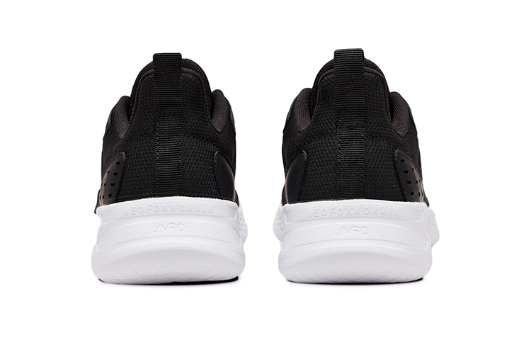 Purchase 361° Low-Top Running Shoes 'Black White' 672122231F-3