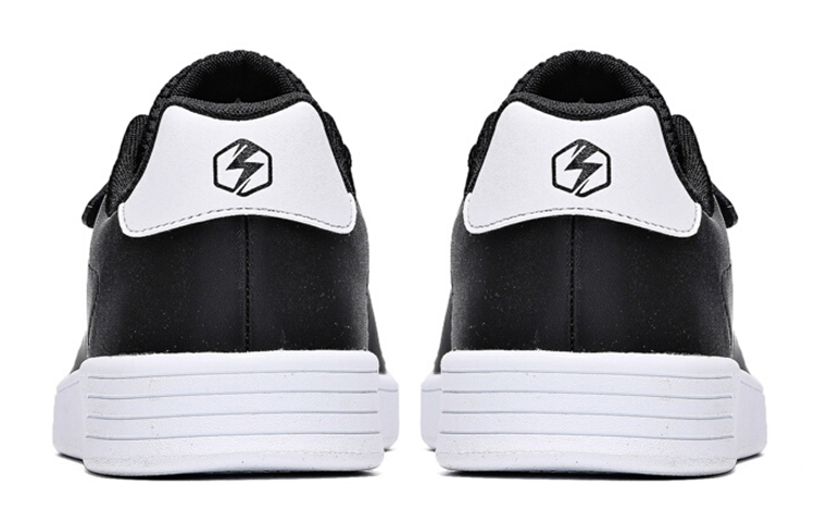 Lookbook 361° 低帮滑板鞋 '黑白' 572026626-3