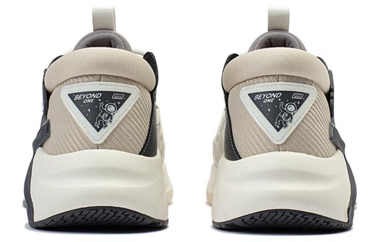 Lookbook 361° Rendah 'Hao Han Putih Kelabu' 672326701F-2