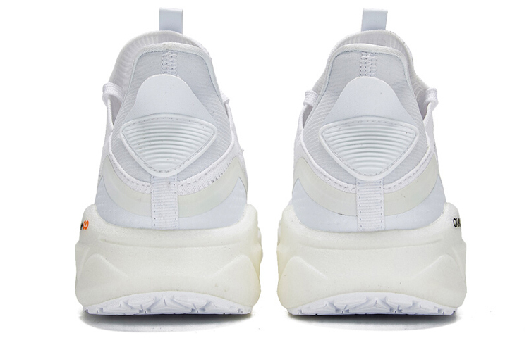 Lookbook 361° Rendah 'Putih Hitam' 672012218-1