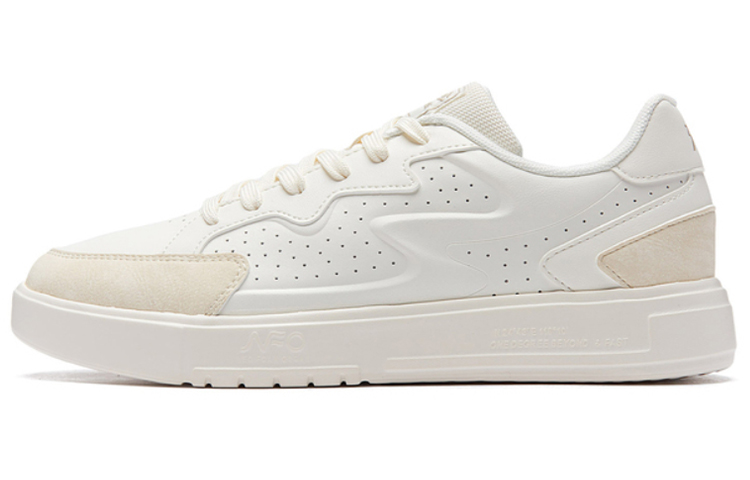361° Low Top Skateboard Sneaker 'Beige White' 672116625-3