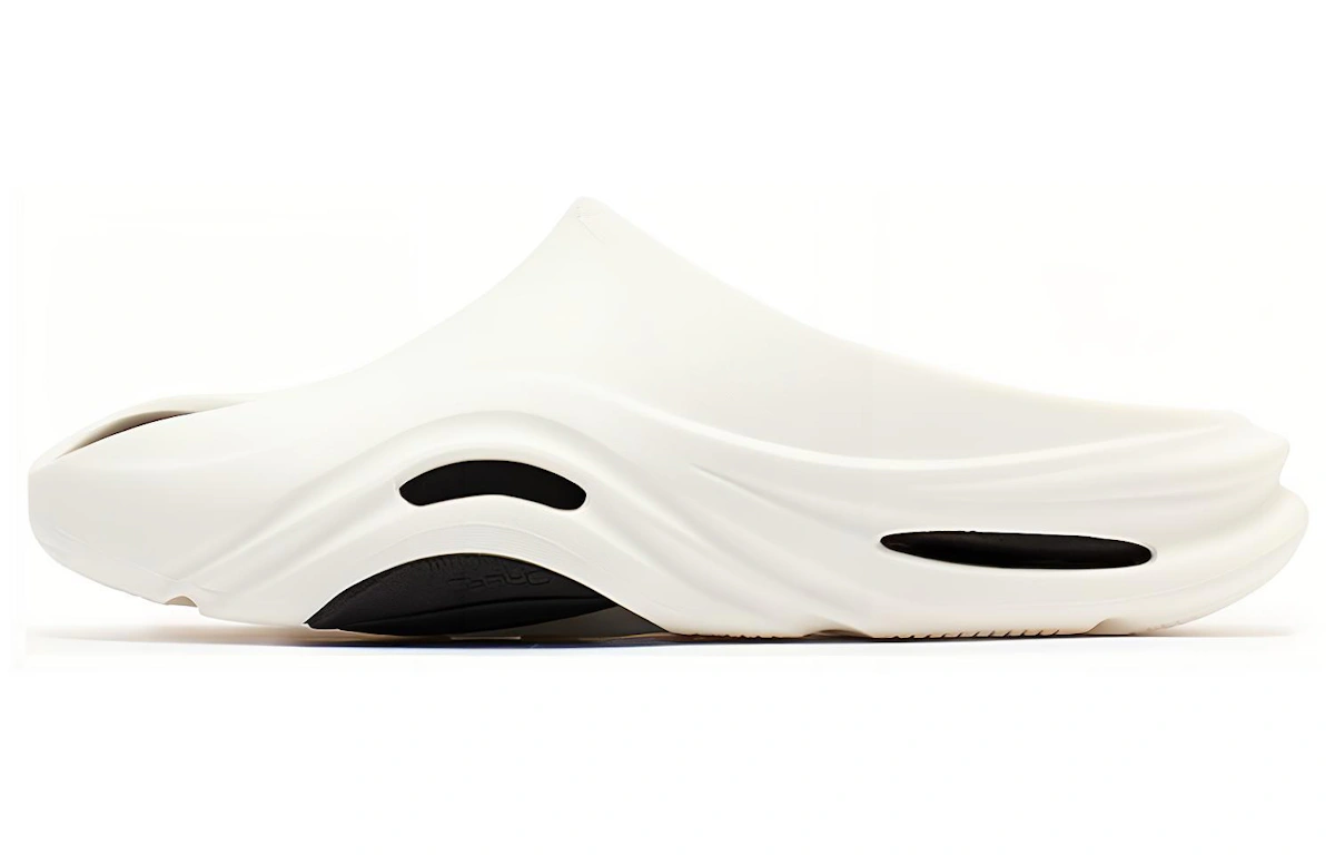 361° N40 'White Black'