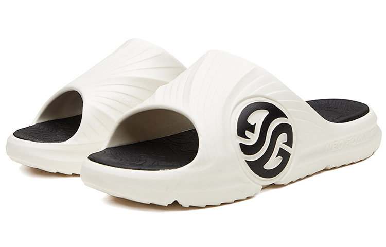 Lookbook 361° NFO Tech AG 轻质白黑拖鞋 572126737-7
