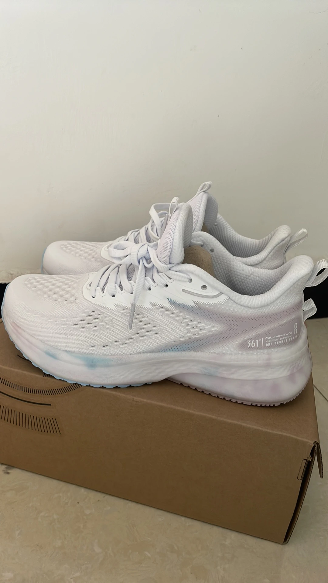 361-nike-running-shoe-cushioning-run-582322202-1