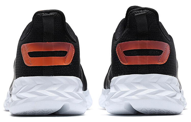 Lookbook Kasut Larian Ringan Mudah Nafas 361° 'Hitam Oren' 572024413-5