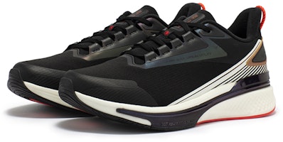 361° 雨屏5.0 防水保暖 低筒 跑步鞋 男款 黑紅 Lookbook 361° 雨屏5.0 防水保暖 低筒 跑步鞋 男款 黑紅