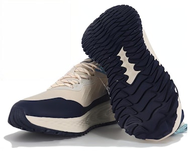 361° Siri Rain Screen Rendah 'Biru Dakwat' 572242231-6 Sizing 361° Siri Rain Screen Rendah 'Biru Dakwat' 572242231-6