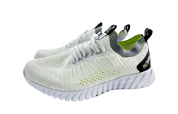 Shop 361° Running Shoes 'White Green' 571924414-1