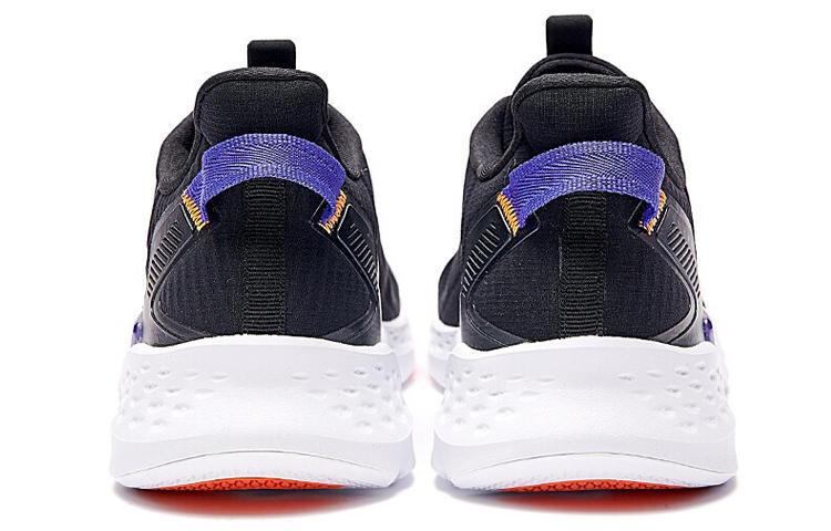 Lookbook Kasut Lari 361° Low 'Hitam Ungu' 672032222-3