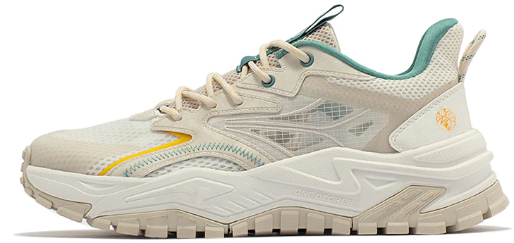 361-se-white-dad-shoe-672316770-2