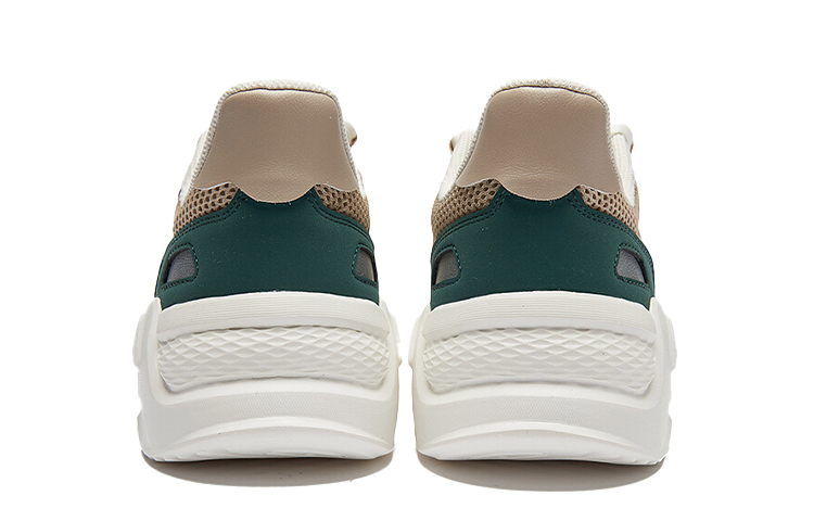 Lookbook 361° 스포츠 스니커즈 '화이트 그린' (361° Sports Sneakers 'White Green') 672116717-2
