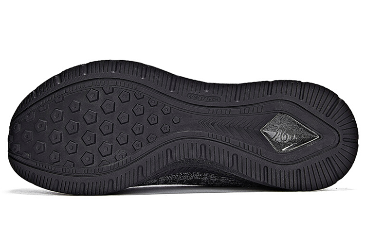 Shop Kasut Lari 361° Teknologi Pantulan Titanium 'Hitam Perak' 671942202-4