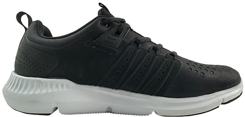 361°トレーニングLOW ブラック 571844404-5 Order 361°トレーニングLOW ブラック 571844404-5