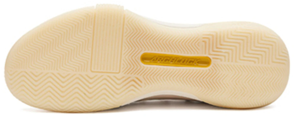 361° 燃戰 Q彈科技 減震回彈 中筒 實戰籃球鞋 男款 米白 Shop 361° 燃戰 Q彈科技 減震回彈 中筒 實戰籃球鞋 男款 米白