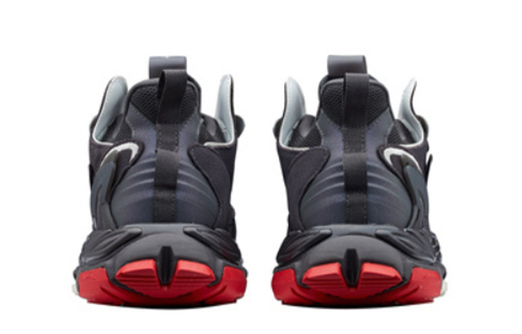 Lookbook 361° x Saint Seiya Kasut Larian Low Top 'Hitam Kelabu' 'Raja Bawah Tanah Hades' 672032214F-1