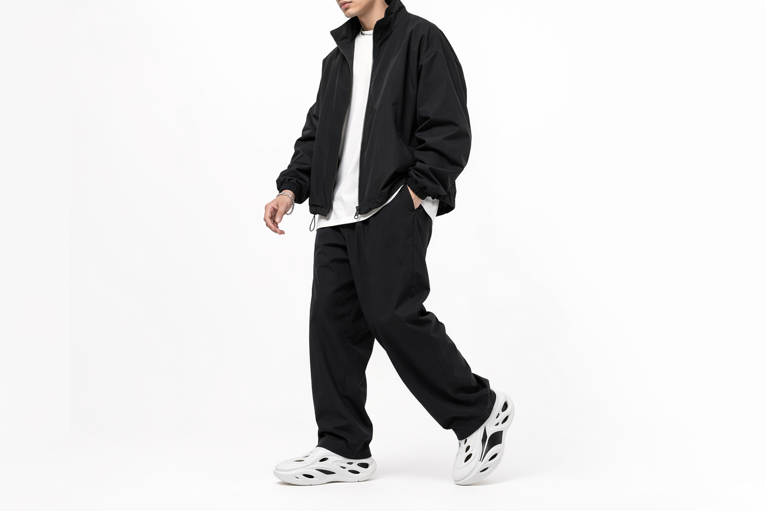 Order 361° Youwhale ''Blanc Noir'' 672226722-1