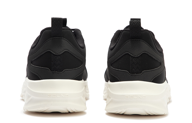 Shop 361° 黑白刀锋低帮篮球鞋 672342212BF-2