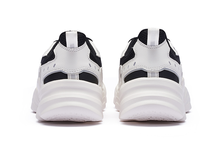 Shop 361° 클라우드 '블랙 화이트 플리스' 로우 (72 characters) 672236767BF-3