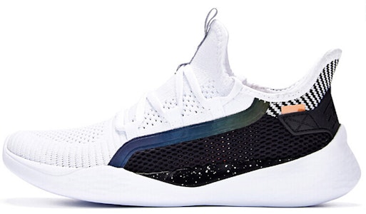 361度 防滑耐磨輕便 低筒 運動休閒鞋 男款 白黑 Buy 361度 防滑耐磨輕便 低筒 運動休閒鞋 男款 白黑