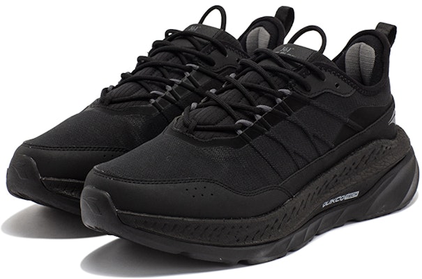 361° Comfort Versatile Low 'Negro Obsidiana' 672342206-5 Lookbook 361° Comfort Versatile Low 'Negro Obsidiana' 672342206-5
