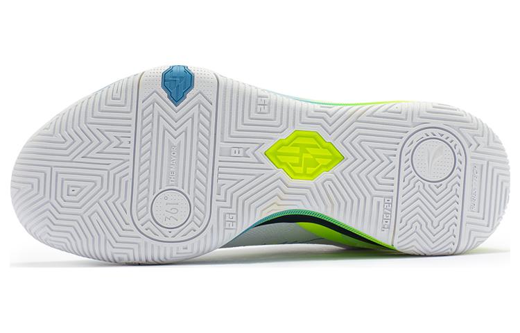 Purchase 361° DVD1 Spencer Dinwiddie 'Dallas' (Edición Especial) 572311115-1