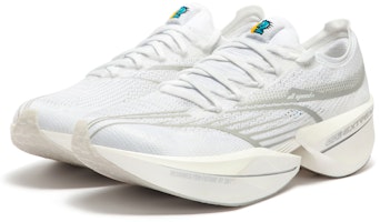 361° 飛飆future 落日賽道 馬拉松競速 輕便回彈 低筒 跑步鞋 男款 白灰 Lookbook 361° 飛飆future 落日賽道 馬拉松競速 輕便回彈 低筒 跑步鞋 男款 白灰