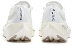 361° 飛飆future 落日賽道 馬拉松競速 輕便回彈 低筒 跑步鞋 男款 白灰 Shop 361° 飛飆future 落日賽道 馬拉松競速 輕便回彈 低筒 跑步鞋 男款 白灰