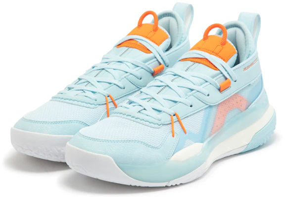 361度 燃戰3.0 休閒百搭 防滑耐磨 低筒 籃球鞋 男款 冰川藍 Lookbook 361度 燃戰3.0 休閒百搭 防滑耐磨 低筒 籃球鞋 男款 冰川藍