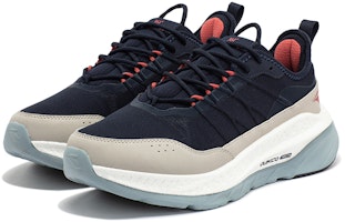 361° 猩紅火焰雨幕 舒適百搭通風 防滑耐磨 低筒 跑步鞋 男款 黑煞藍 Lookbook 361° 猩紅火焰雨幕 舒適百搭通風 防滑耐磨 低筒 跑步鞋 男款 黑煞藍