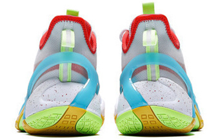 Shop 361° 耐磨防滑輕巧 低筒 實戰籃球鞋 男款 白藍紅