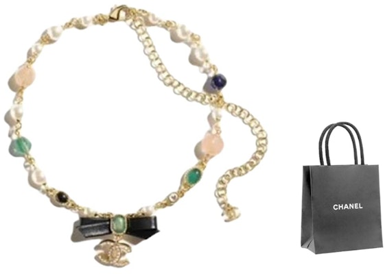 【24A】CHANEL 24A 金色蝴蝶結項鍊 - 情侶款男女皆宜 ABD859-B17555-NZE43 Lookbook 【24A】CHANEL 24A 金色蝴蝶結項鍊 - 情侶款男女皆宜 ABD859-B17555-NZE43