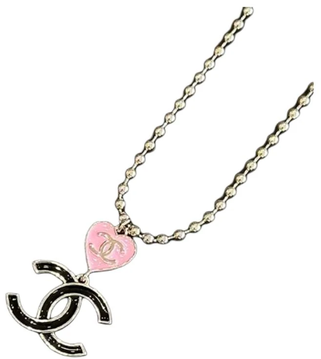 24-a-new-chanel-pink-sweet-heart-double-c-logo-necklace-abe-012-b17342-nzc-37