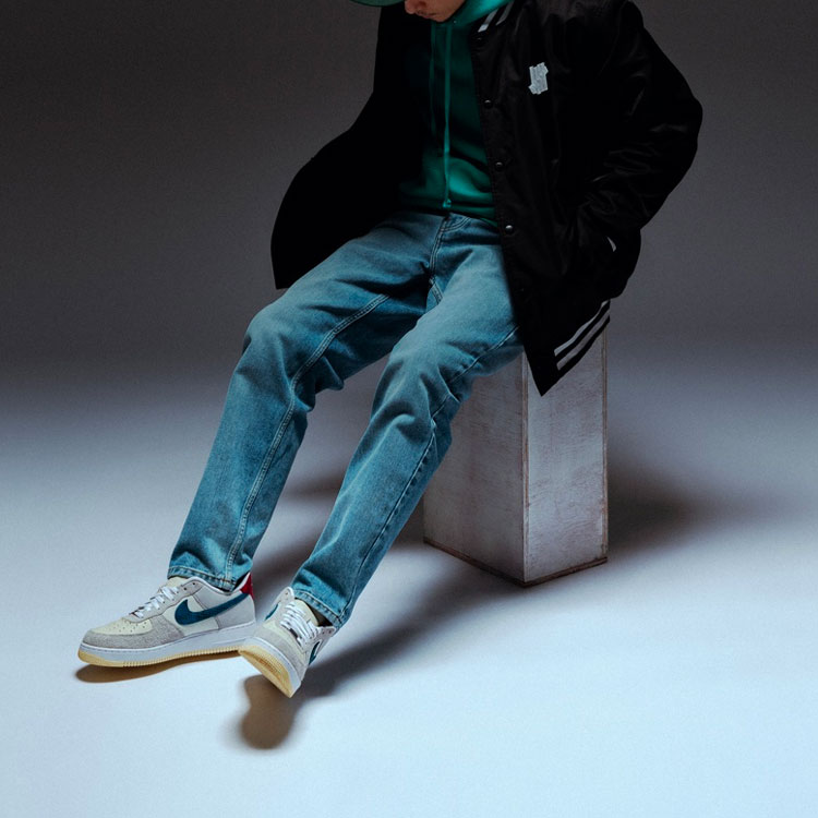 Lookbook [China Exclusive] UNDEFEATED Color Block Logo Embroidered Baseball Jacket UNDJKVARSJKTH