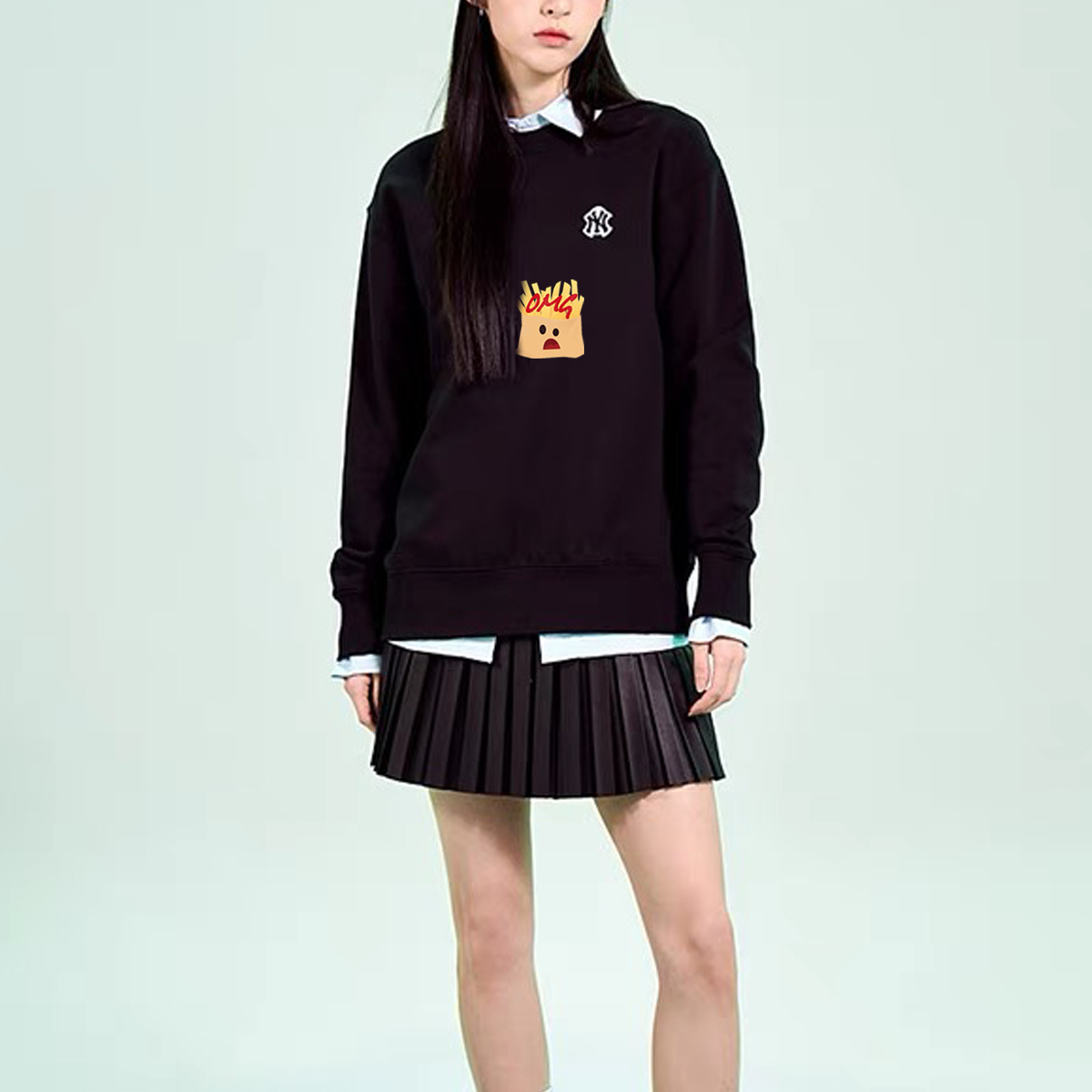 Details for [Custom Apparel] MLB SS23 New York Yankees BNK Logo Print Unisex Pullover Sweatshirt. 3AMTB0131-50BKS(Group40SBOX