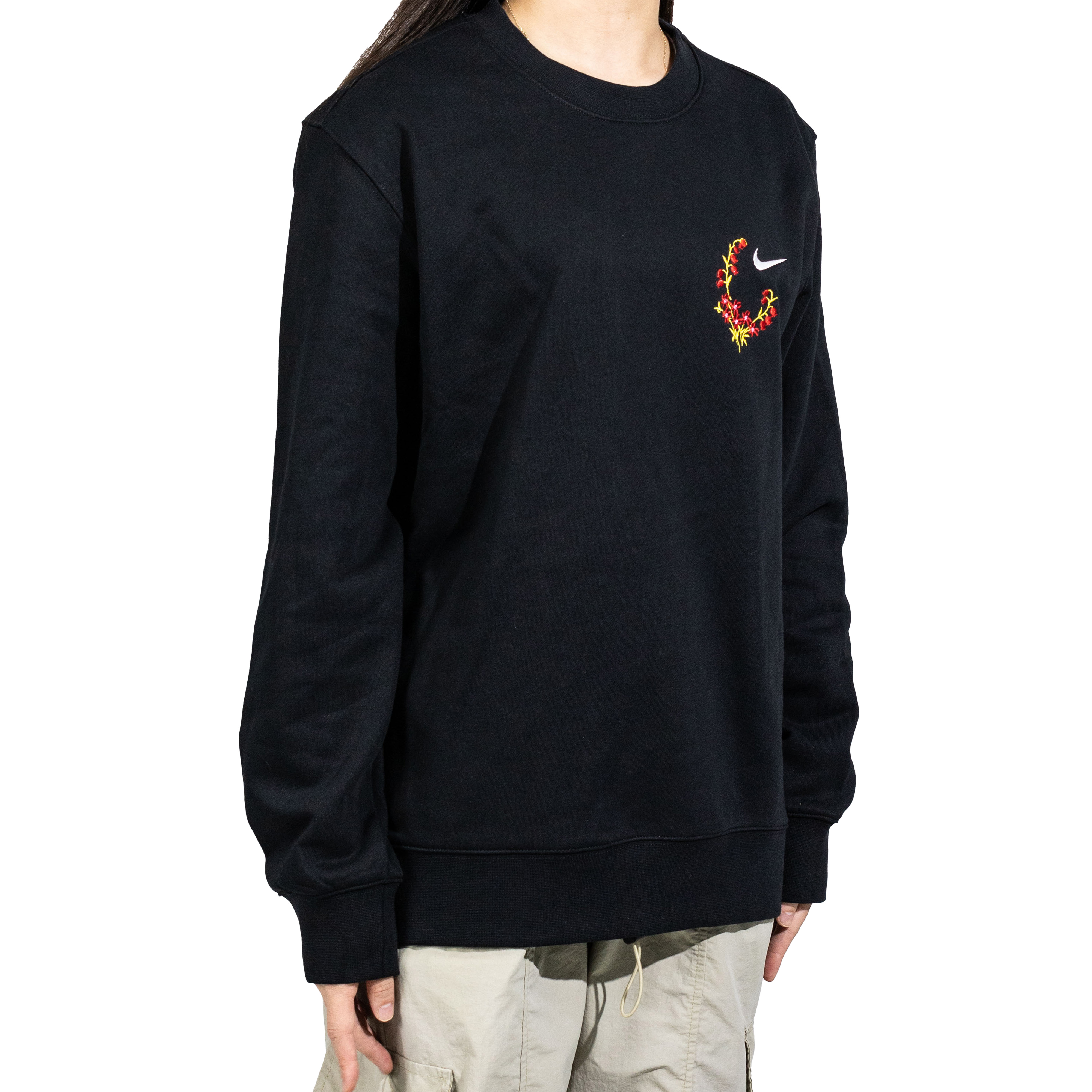 [Custom Apparel] Nike Fantasy Hand-Embroidered Black Crewneck Sweatshirt Unisex 623459-010(Group-223-Bell-Flower) 圖 8