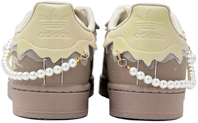 【定製球鞋】 adidas originals Superstar 貝殼頭 聖誕主題 珍珠鍊 限定禮盒 低筒 板鞋 女款 棕白 Purchase 【定製球鞋】 adidas originals Superstar 貝殼頭 聖誕主題 珍珠鍊 限定禮盒 低筒 板鞋 女款 棕白