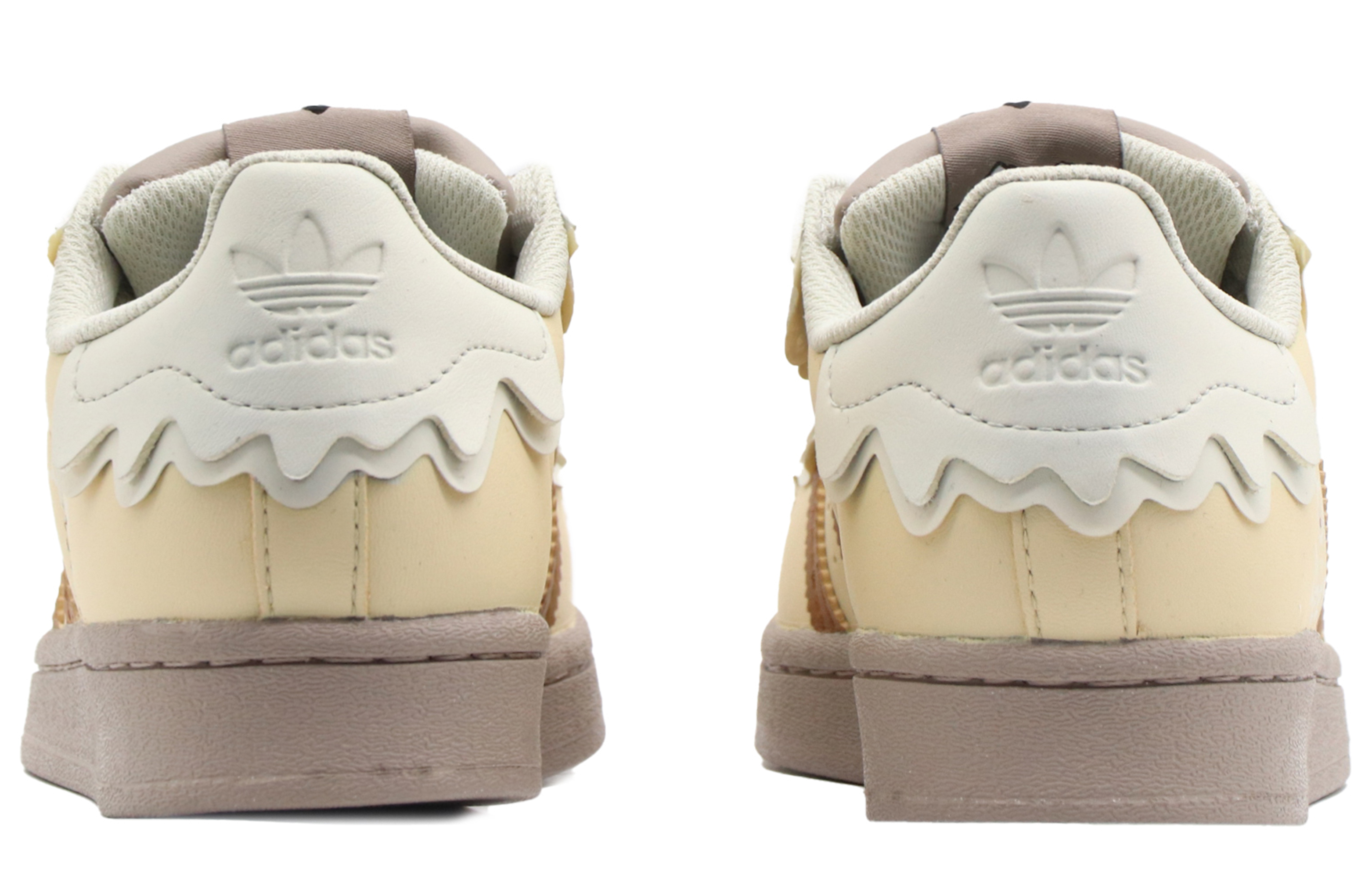 Details for (W) 푸딩 BBL 크리스마스 한정판 아디다스 슈퍼스타 (화이트 브라운) GW4440(Team57-女款布丁)