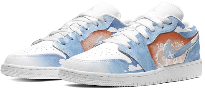 (W) Zapatillas personalizadas Air Jordan 1 Low 'Ace Pilot Azul Naranja' 553560-130(TeamE--女款王牌飞行员蓝橙) Lookbook (W) Zapatillas personalizadas Air Jordan 1 Low 'Ace Pilot Azul Naranja' 553560-130(TeamE--女款王牌飞行员蓝橙)