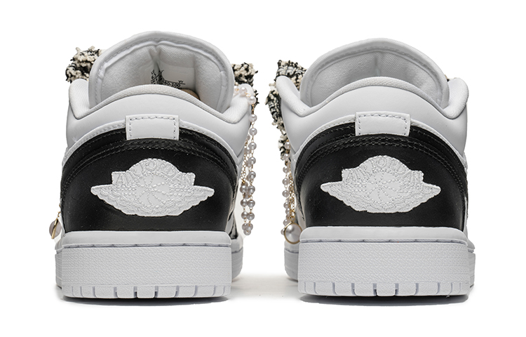 Shop (W) [Sepatu Kustom] Air Jordan 1 Low 'Hitam Putih Kustom Pita' DB6480-100(TeamB-女款蝴蝶结)