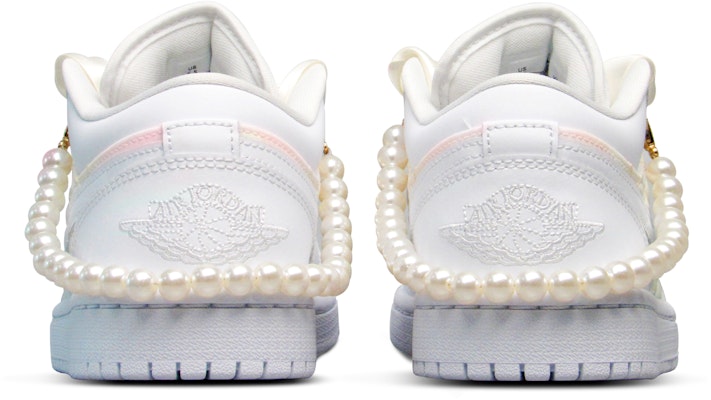 【訂製球鞋】Jordan Air Jordan 1 Low 小香風 淺色漸變 珍珠 絲綢鞋帶 低筒 復古籃球鞋 女款 粉藍 Purchase 【訂製球鞋】Jordan Air Jordan 1 Low 小香風 淺色漸變 珍珠 絲綢鞋帶 低筒 復古籃球鞋 女款 粉藍