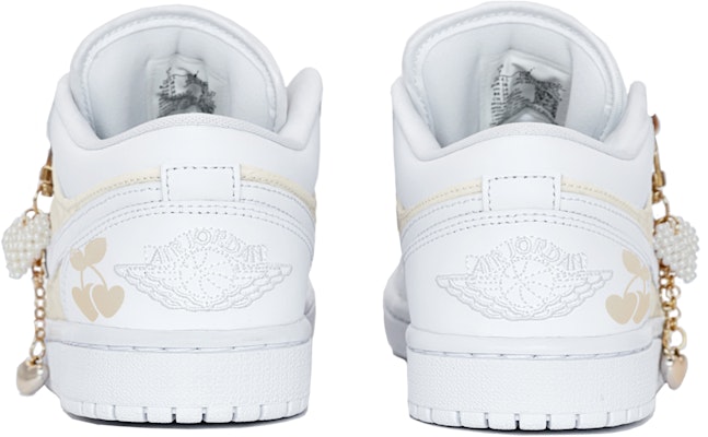 (W) 에어 조던 1 로우 '샤넬風 샴페인 골드' 커스텀 슈즈 DB6480-100(TeamS-珍珠香槟金) Shop (W) 에어 조던 1 로우 '샤넬風 샴페인 골드' 커스텀 슈즈 DB6480-100(TeamS-珍珠香槟金)