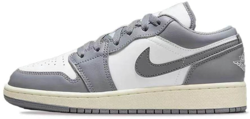 【定製球鞋】Jordan Air Jordan 1 Low 減齡 巴黎假期 解構雙鞋帶 低筒 板鞋 女款 復古灰 Details for 【定製球鞋】Jordan Air Jordan 1 Low 減齡 巴黎假期 解構雙鞋帶 低筒 板鞋 女款 復古灰