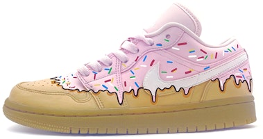 (W) 에어 조던 1 로우 '핑크 껌' 커스텀 슈즈 DC0774-601(Team-柒女款粉红甜甜圈) Buy (W) 에어 조던 1 로우 '핑크 껌' 커스텀 슈즈 DC0774-601(Team-柒女款粉红甜甜圈)