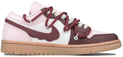 (W) 【カスタムシューズ】(女性用)エアジョーダン1 ロー『ピンクガム』 DC0774-601(Team27-女款甜心巧克力酒红粉白) Order (W) 【カスタムシューズ】(女性用)エアジョーダン1 ロー『ピンクガム』 DC0774-601(Team27-女款甜心巧克力酒红粉白)