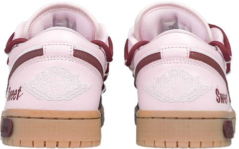 【定製球鞋】Jordan Air Jordan 1 Low Pink Gum 甜心巧克力 流淌勾 字母 甜酷風 辣妹 低幫 復古籃球鞋 女款 酒紅粉白 Shop 【定製球鞋】Jordan Air Jordan 1 Low Pink Gum 甜心巧克力 流淌勾 字母 甜酷風 辣妹 低幫 復古籃球鞋 女款 酒紅粉白
