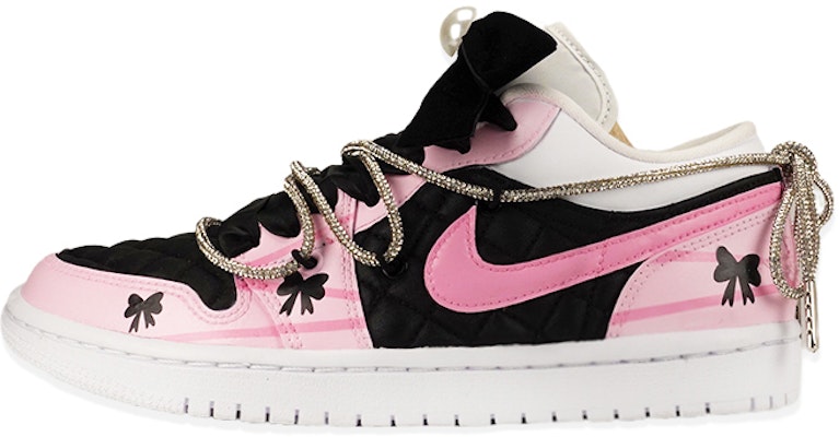 (W) 에어 조던 1 로우 '퀼트 블랙핑크 나비' (59 characters) DB6480-100(TeamF-黑粉蝴蝶结) Buy (W) 에어 조던 1 로우 '퀼트 블랙핑크 나비' (59 characters) DB6480-100(TeamF-黑粉蝴蝶结)