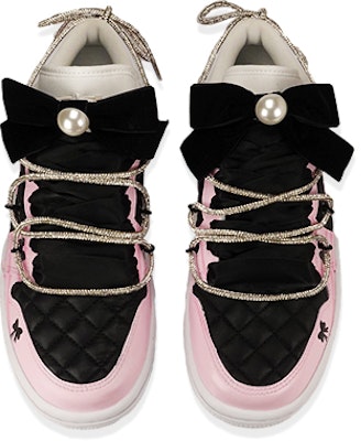 (W) 에어 조던 1 로우 '퀼트 블랙핑크 나비' (59 characters) DB6480-100(TeamF-黑粉蝴蝶结) Shop (W) 에어 조던 1 로우 '퀼트 블랙핑크 나비' (59 characters) DB6480-100(TeamF-黑粉蝴蝶结)