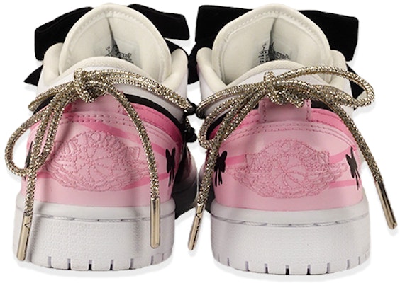 (W) 에어 조던 1 로우 '퀼트 블랙핑크 나비' (59 characters) DB6480-100(TeamF-黑粉蝴蝶结) Purchase (W) 에어 조던 1 로우 '퀼트 블랙핑크 나비' (59 characters) DB6480-100(TeamF-黑粉蝴蝶结)