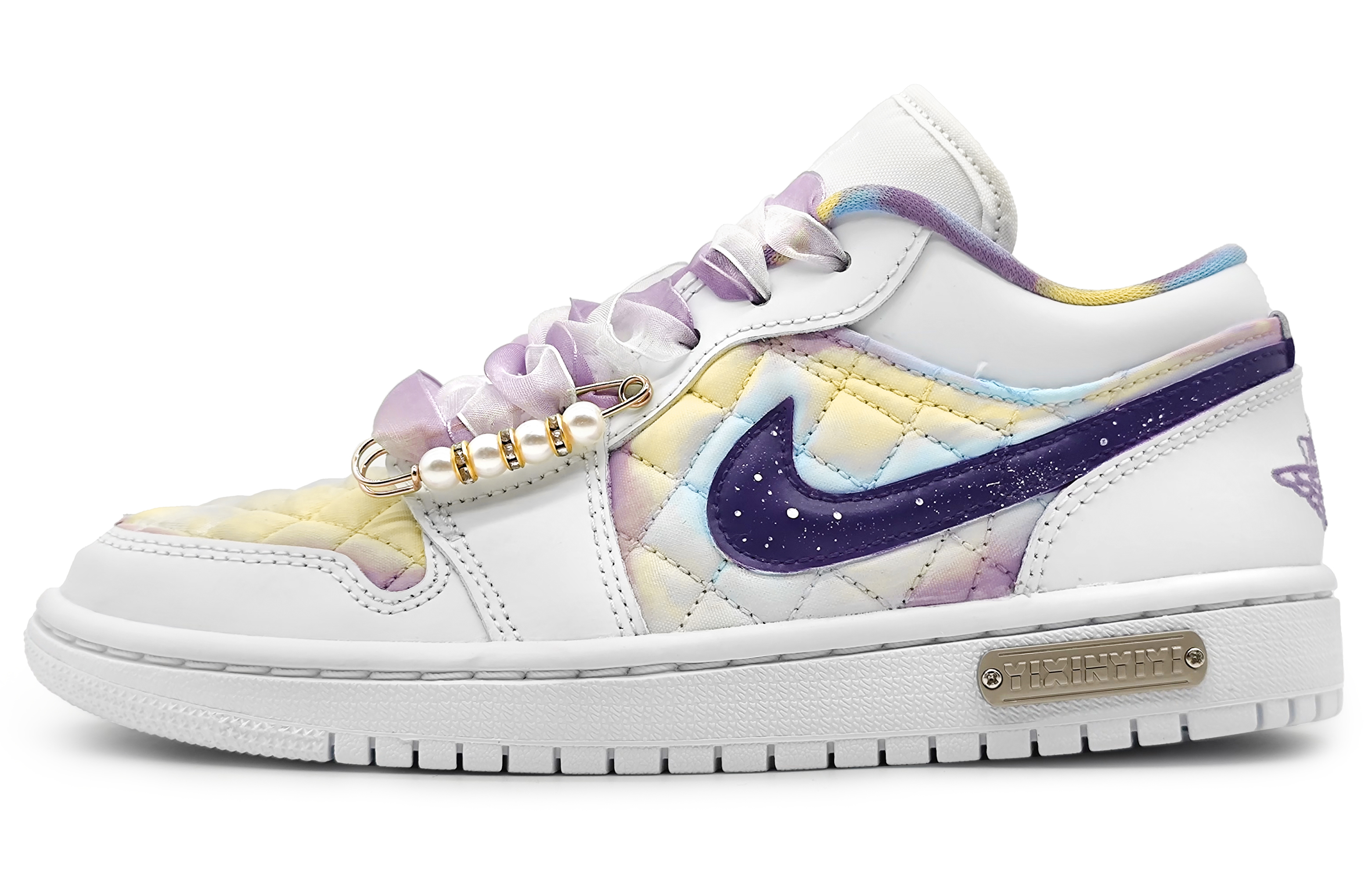 Buy (W) [Sepatu Custom] Air Jordan 1 Low 'Quilted Chanel Dream Gradasi' DB6480-100(Team16-女款云染霓虹黄)